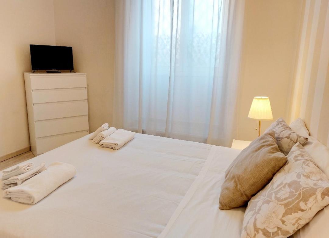 Bbhome Stylish Gold Apartment Near Trastevere Station Rom Eksteriør billede