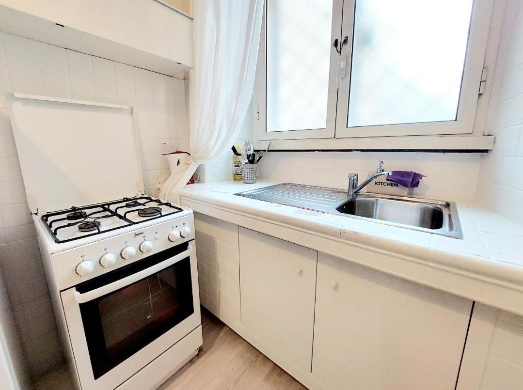 Bbhome Stylish Gold Apartment Near Trastevere Station Rom Eksteriør billede